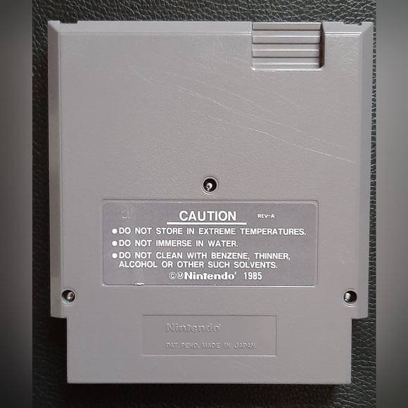 Game Cartridge - Picture 2 of 3